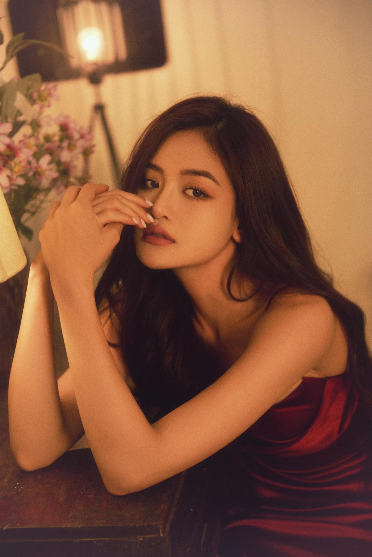 Vết sẹo trên trán Thuỳ Anh đã mờ dần, gần như không còn để lại dấu vết. Ảnh: FB Thuỳ Anh