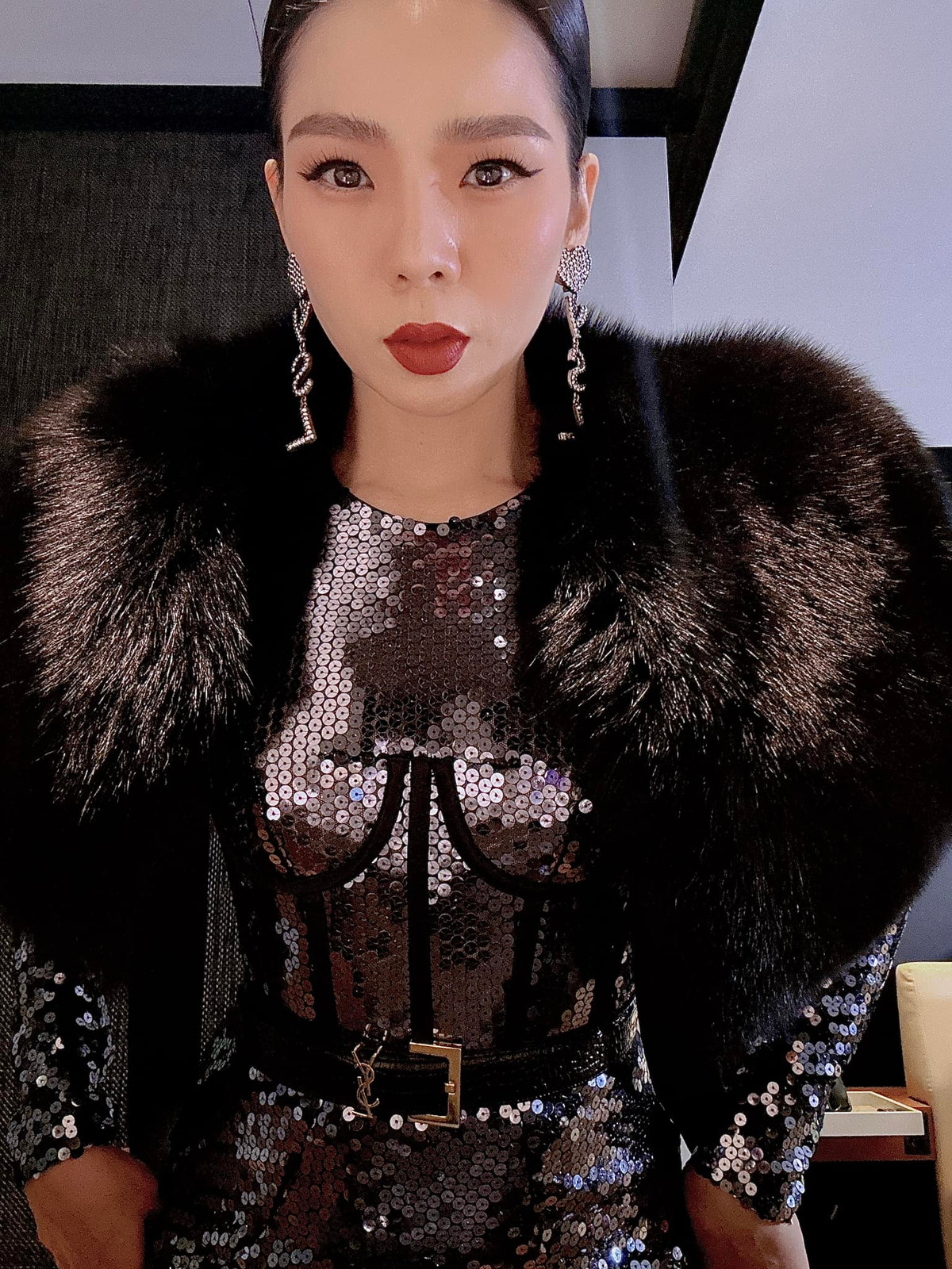 Ca sĩ Lệ Quyên cho hay không chấp nhận tình trạng tin giả tràn lan, xuyên tạc và vu khống gây ảnh hưởng cuộc sống cá nhân. Ảnh: FB Lệ Quyên