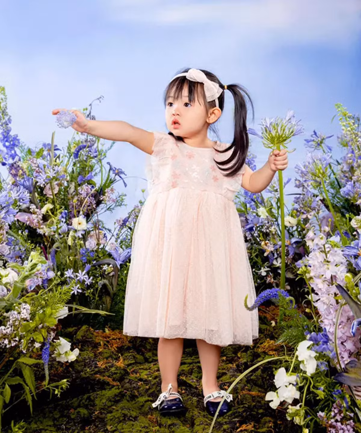 Mới 3 tuổi nhưng Suchin đã sở hữu những món đồ hàng hiệu lên đến gần trăm triệu đồng.