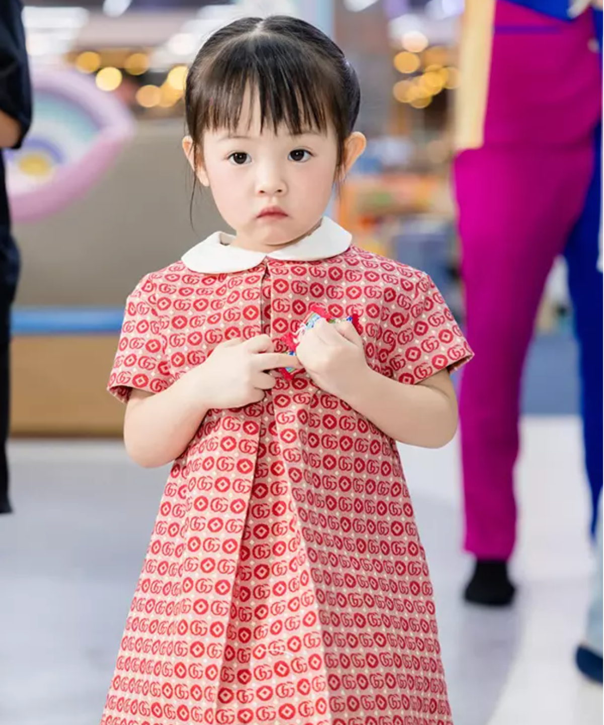 Con gái Cường Đô la - Đàm Thu Trang được đầu tư học ở trường có chi phí cao với điều kiện tốt nhất.