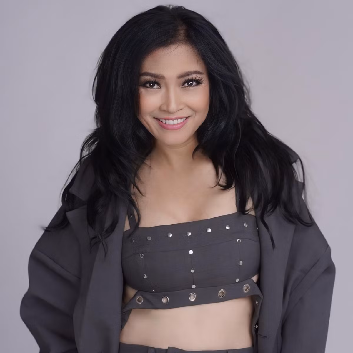 Ca sĩ Phương Thanh đăng ảnh gợi cảm.