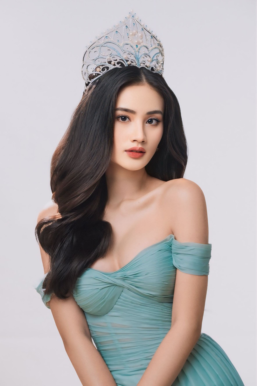 Hoa hậu Ý Nhi được công bố là một trong những nàng hậu sẽ góp mặt tại sự kiện giải chạy Marathon Strong Việt Nam 2024 diễn ra vào tháng 9/2024 tại Vũng Tàu. Điều này đồng nghĩa với việc mỹ nhân gốc Bình Định sẽ chính thức trở về Việt Nam sau gần 1 năm du học tại Úc.