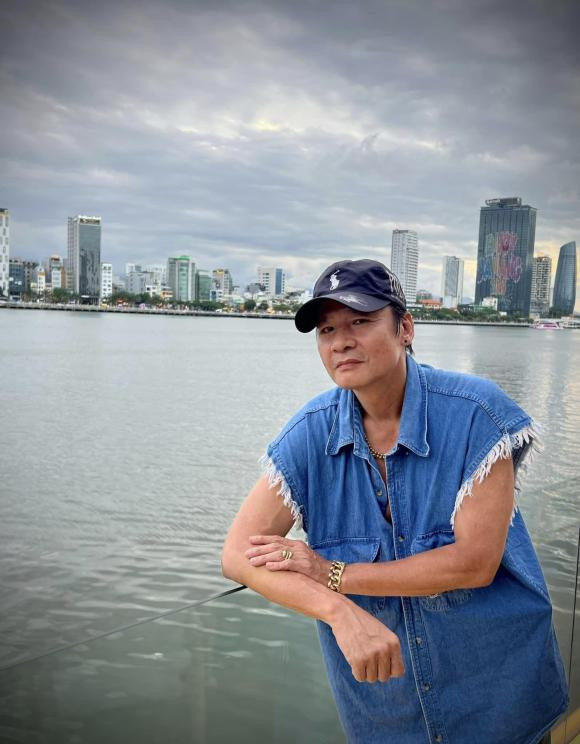 NSƯT Võ Hoài Nam tái xuất mạng xã hội với một bài thơ "tức cảnh sinh tình".