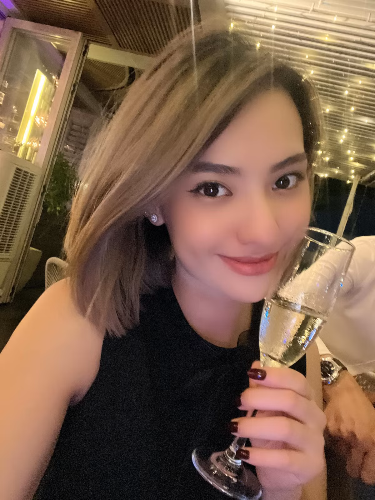 Hiện tại, Trịnh Hồng Quế đang tận hưởng cuộc sống viên mãn bên con gái nhỏ.