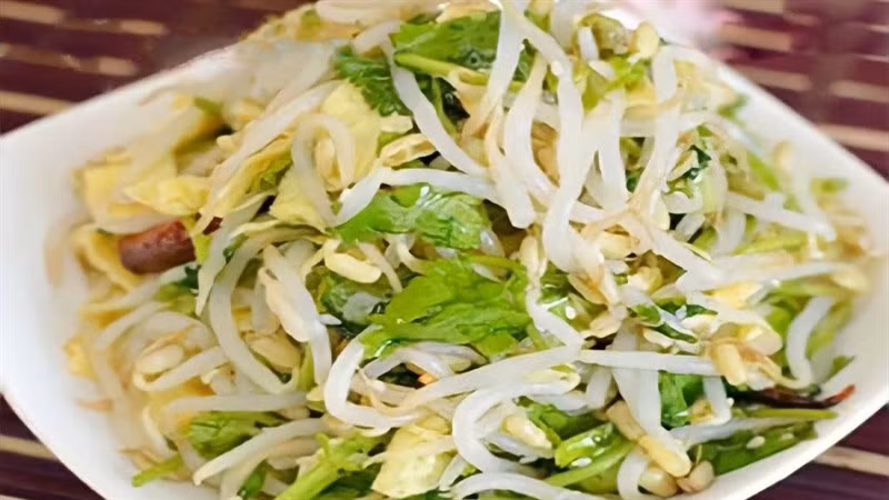 Ăn nhiều giá đỗ giúp bảo vệ các tế bào của cơ thể, ngăn ngừa quá trình lão hóa, kéo dài tuổi thọ. Giá đỗ còn chứa một lượng lớn vitamin và khoáng chất giúp bảo vệ mạch máu, giúp máu lưu thông trơn tru hơn.