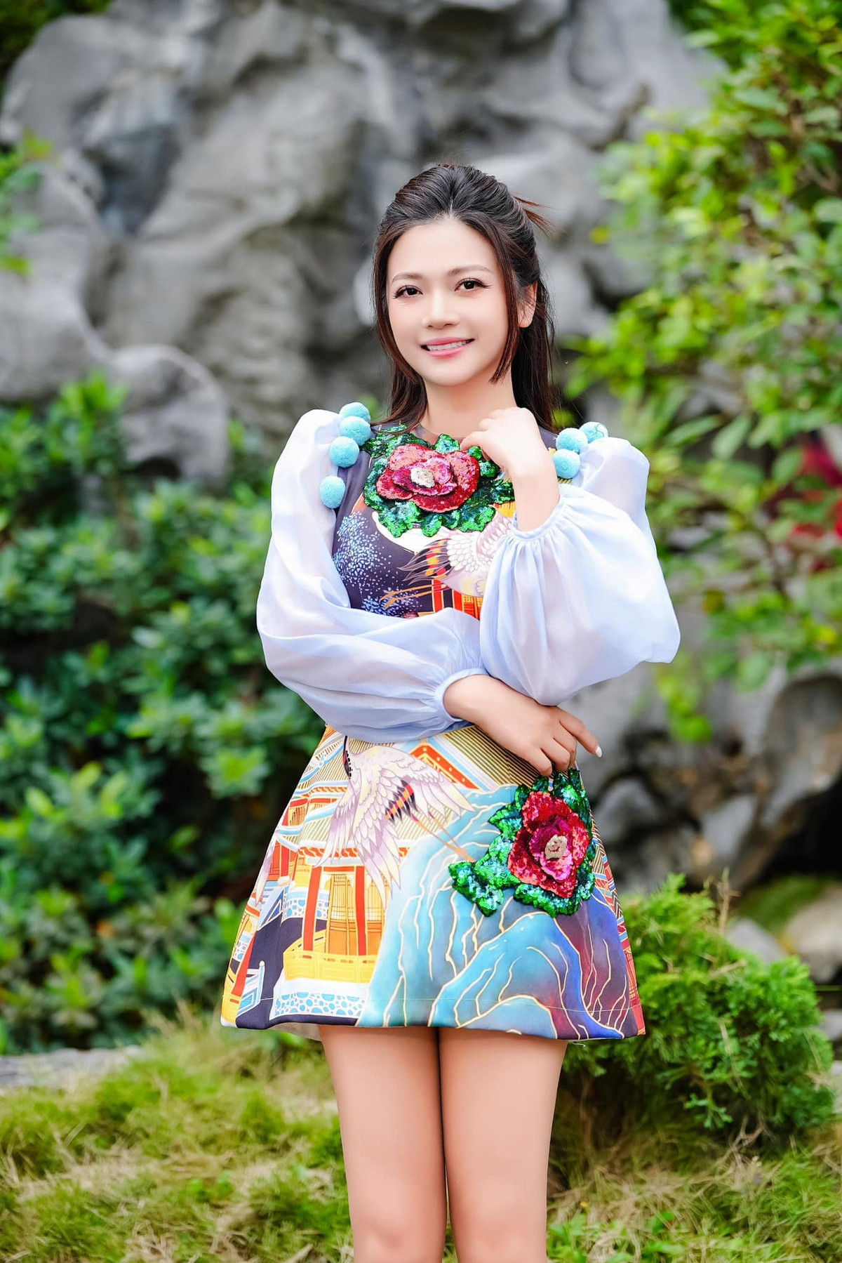 Vóc dáng cân đối cùng gương mặt xinh đẹp của cô được khán giả không ngớt lời khen ngợi. Ảnh: FBNV