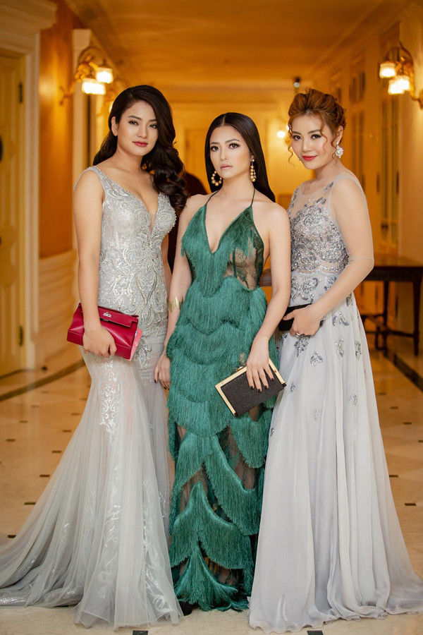 Kiều Anh có khuôn miệng rộng nhưng lại chúm chím, cười rạng rỡ… Ảnh: FBNV