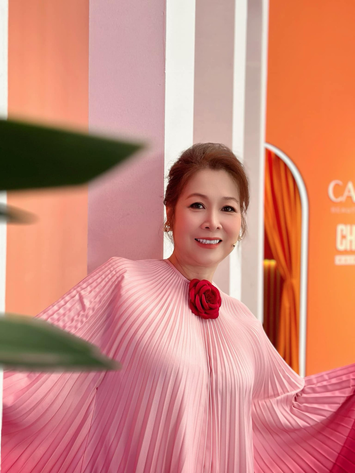 Sau khi giảm cân thành công, Hồng Vân không chỉ sở hữu vóc dáng thon gọn, nhẹ nhàng mà còn tràn đầy năng lượng, sức sống.