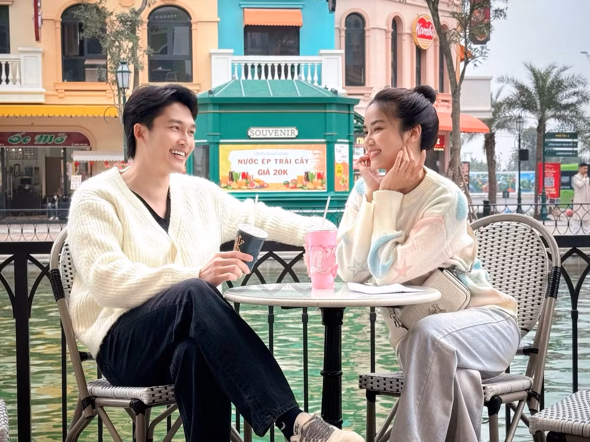 Nhiều người nhận xét Đình Tú và Anh Đào là cặp đôi mới ăn ý nhất của phim truyền hình ở thời điểm hiện tại. Ảnh: FBNV