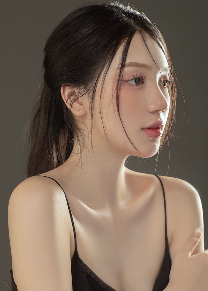 Nữ diễn viên trẻ từng xuất hiện trong một số bộ phim giờ vàng như "Đấu trí", "Không ngại cưới chỉ cần một lý do"... (Ảnh: FB Thùy Dương)