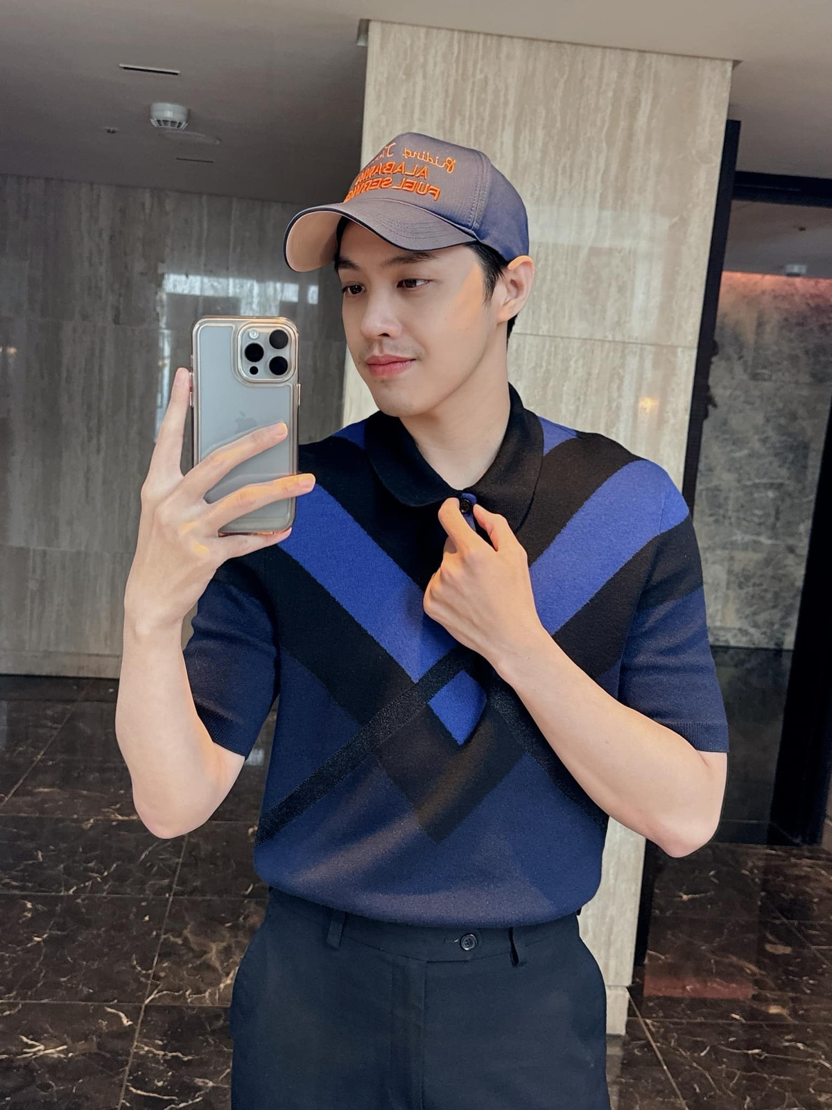 Noo Phước Thịnh khoe cận dung nhan điển trai. Ảnh: FB Noo Phước Thịnh