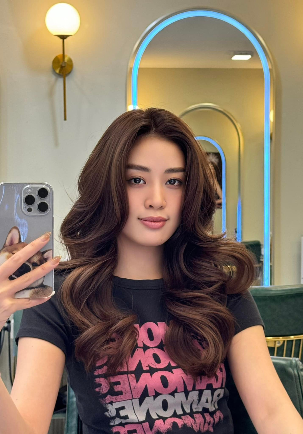 Hoa hậu Khánh Vân khoe tóc mới. Ảnh: FB Nguyễn Trần Khánh Vân