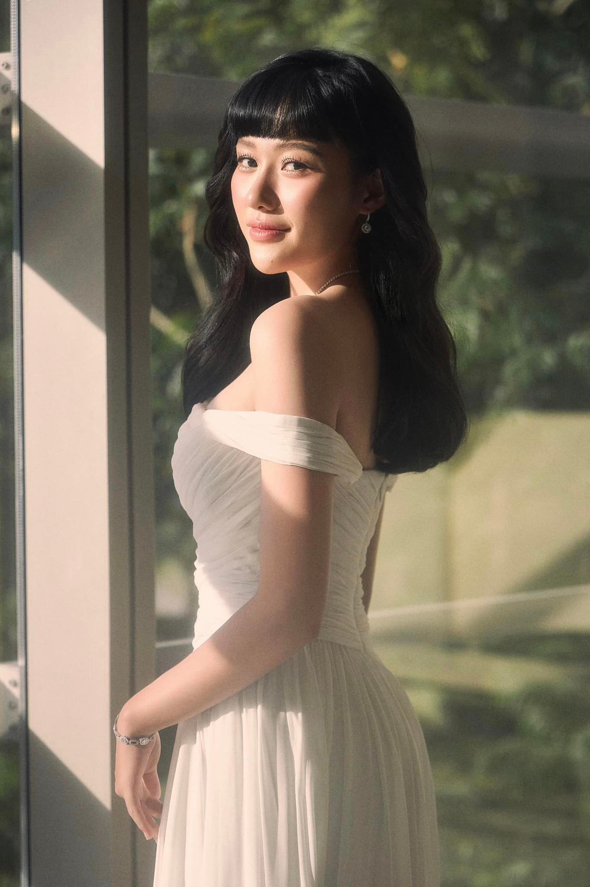 Em gái Trấn Thành - Uyển Ân khoe vẻ đẹp mong manh. Ảnh: FB Huỳnh Uyển Ân