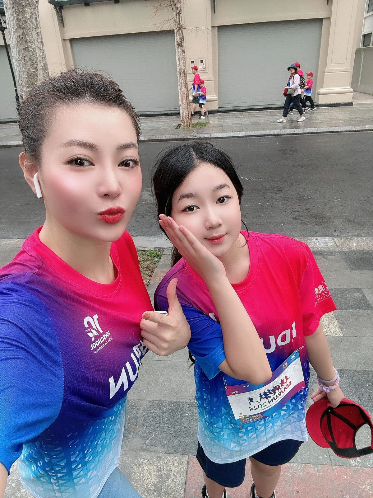 Ngoài công việc, Thanh Hương dành thời gian bù đắp cho hai con gái, đưa con ra ngoài trải nghiệm.