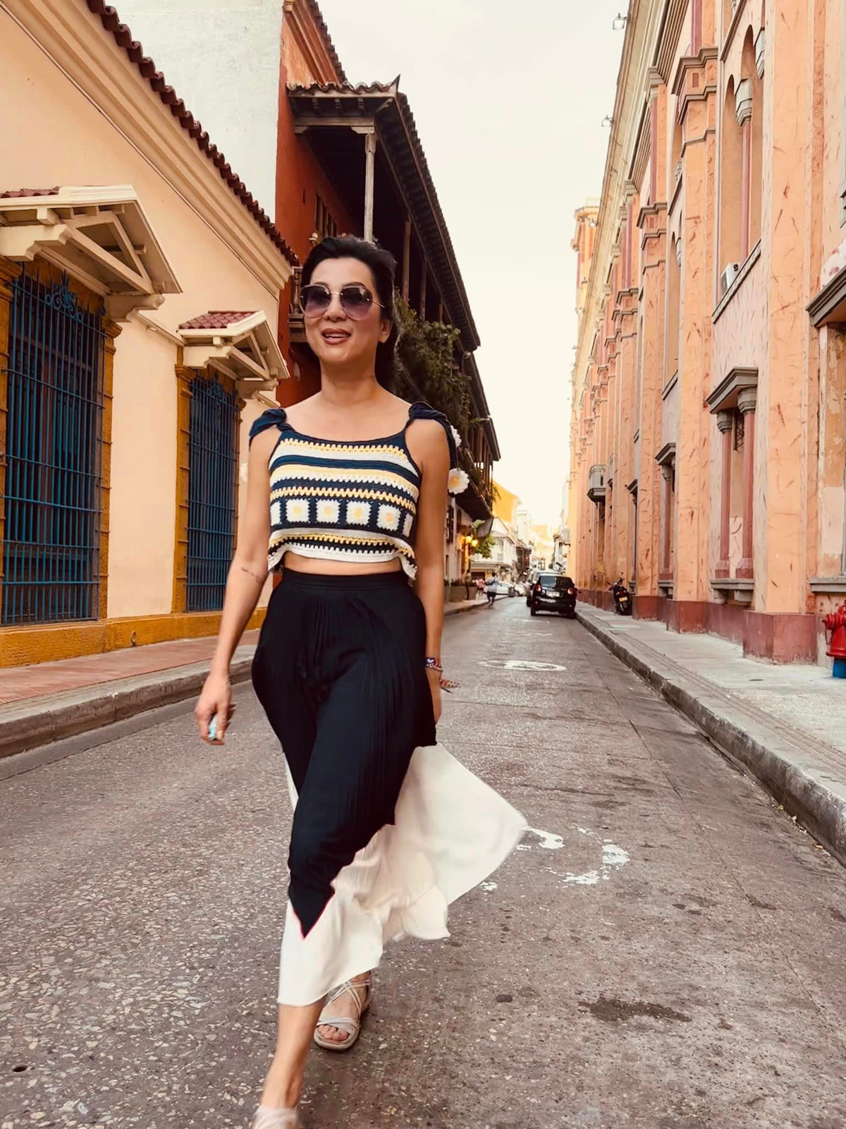 MC Nguyễn Cao Kỳ Duyên không ngại khoe thân hình nóng bỏng, gợi cảm. Ảnh: FB Nguyen Cao Ky Duyen