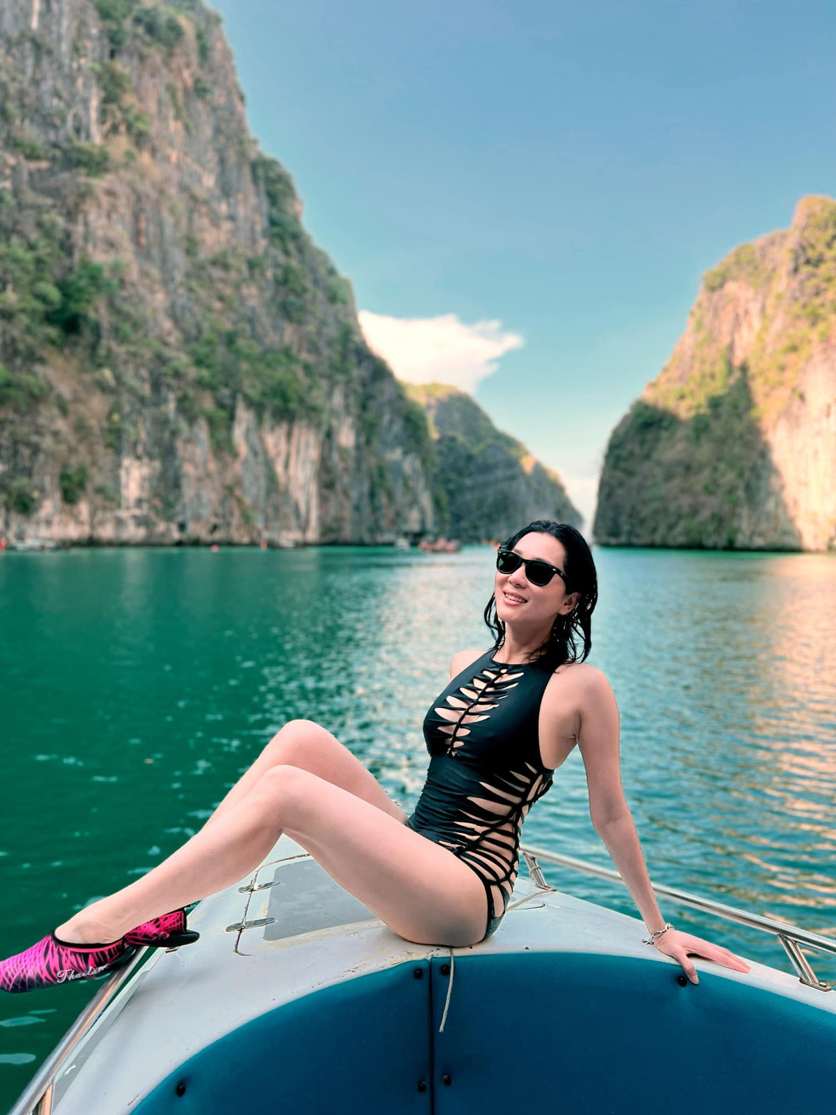 Nổi tiếng xinh đẹp, đa tài nhưng đời sống cá nhân của nữ MC khá truân chuyên. Ảnh: FB Nguyen Cao Ky Duyen