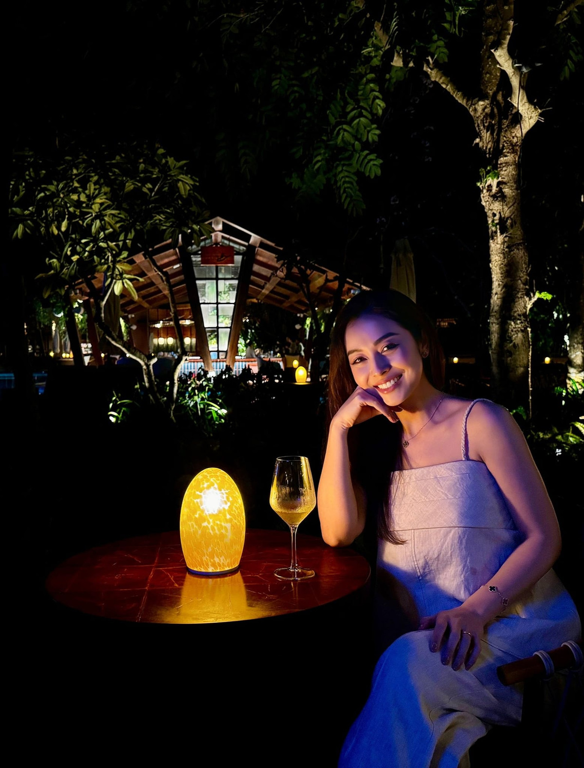 "Cả nhà đã có kế hoạch đi đâu chơi lễ 2/9 chưa ạ?", Jennifer Phạm hỏi cư dân mạng về kế hoạch nghỉ lễ sắp tới. Ảnh: FB Jennifer Pham