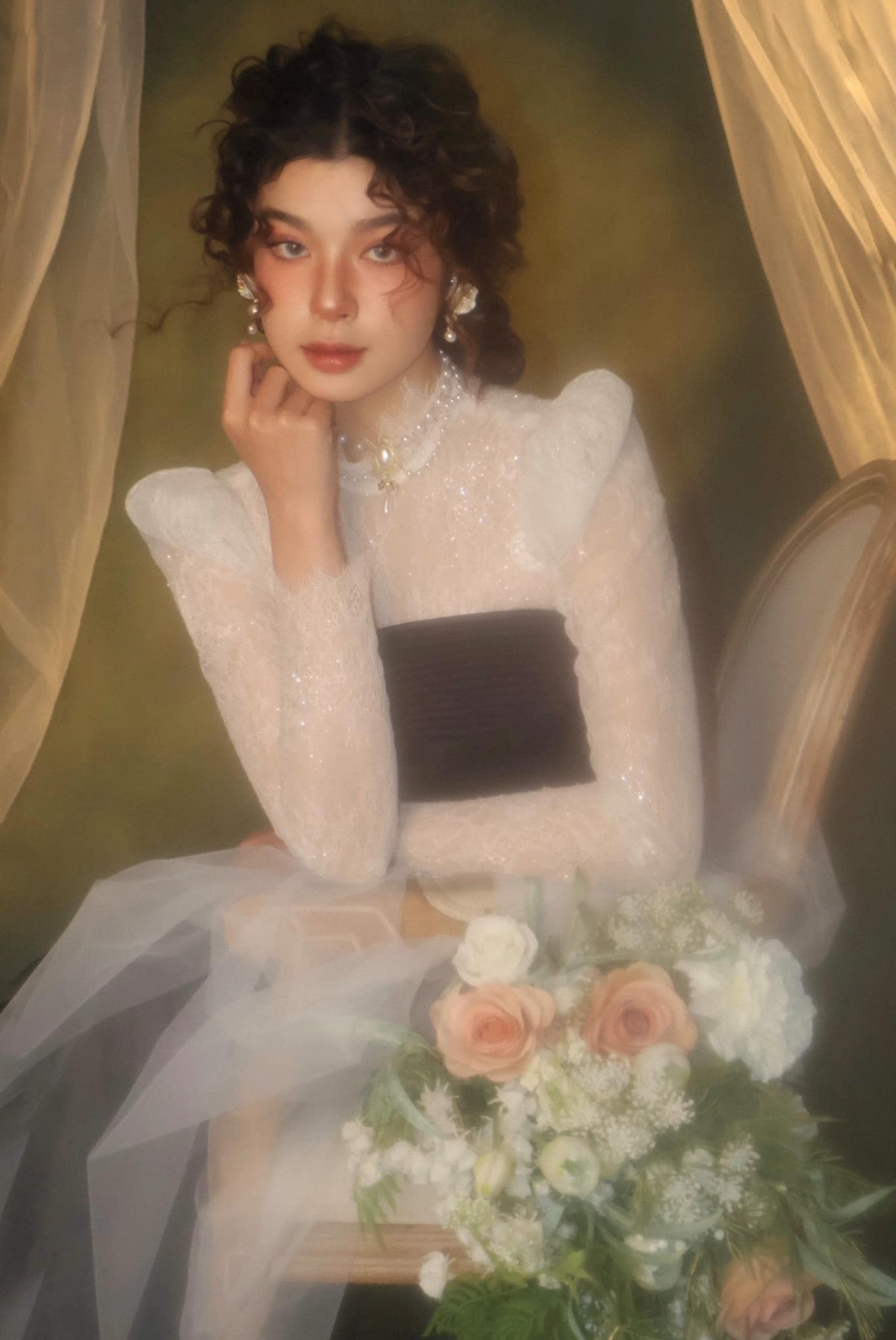 Nhan sắc của con gái nghệ sĩ Võ Hoài Nam được khen ngợi có nét lai Tây với sống mũi cao thẳng, mắt to tròn, sắc lạnh. Ảnh: FB Vo Hoai Anh