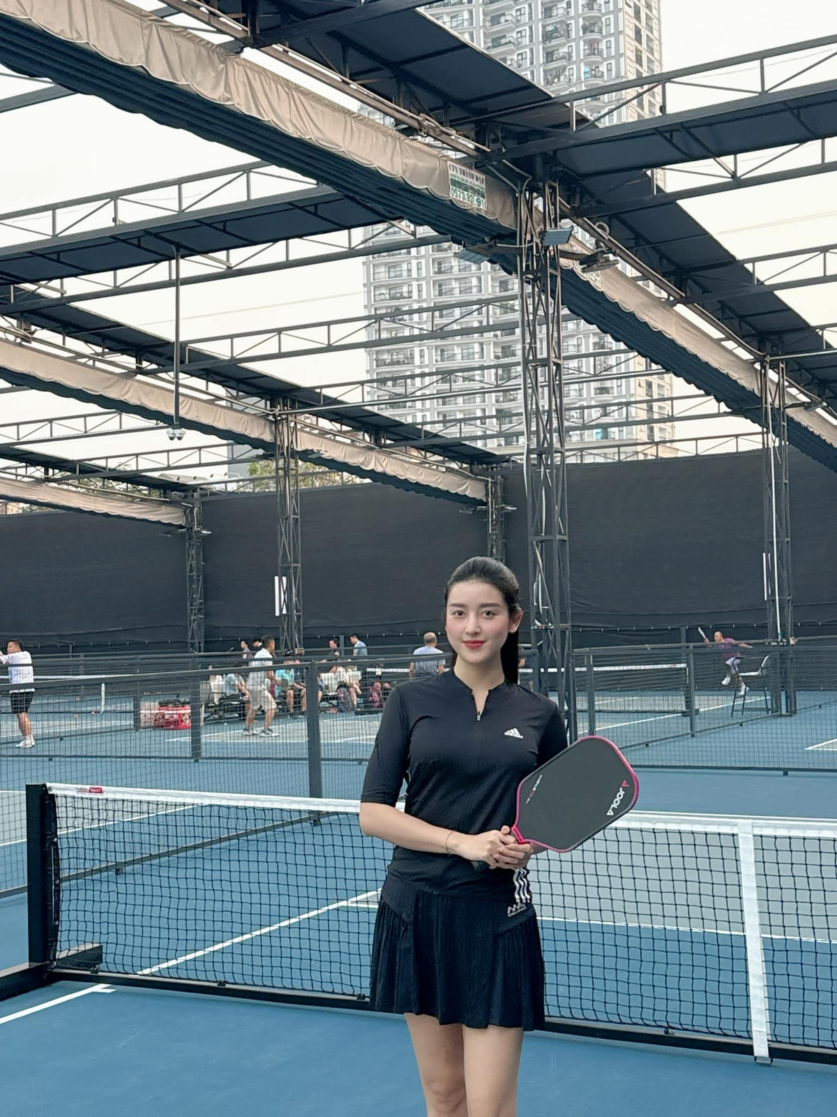 Á hậu Huyền My cũng lên đồ chơi môn thể thao pickleball. Ảnh: FB Nguyen Tran Huyen My