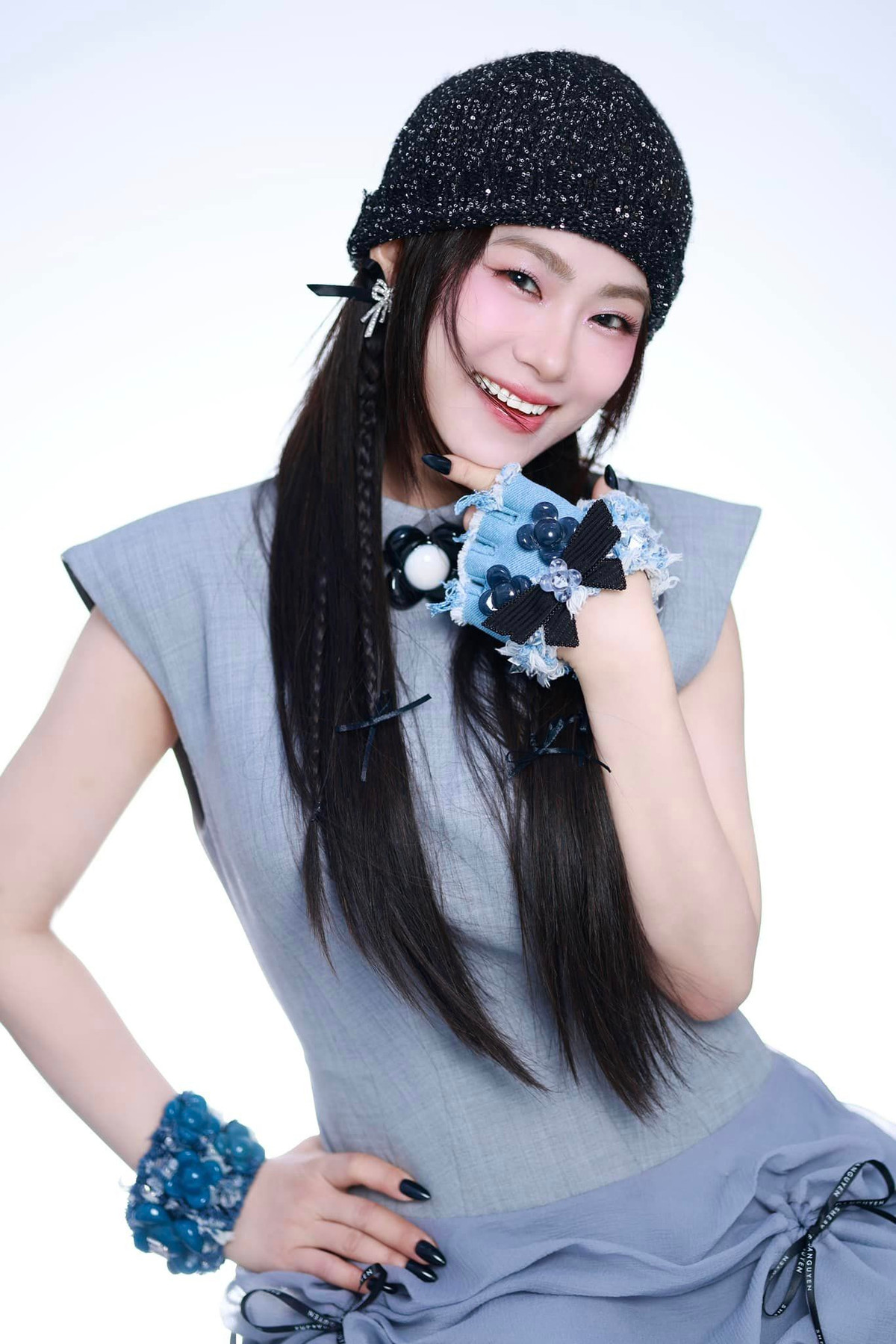 Ca sĩ Lương Bích Hữu chia sẻ bộ ảnh mừng tuổi mới. Ảnh: FB LuongBichHuu