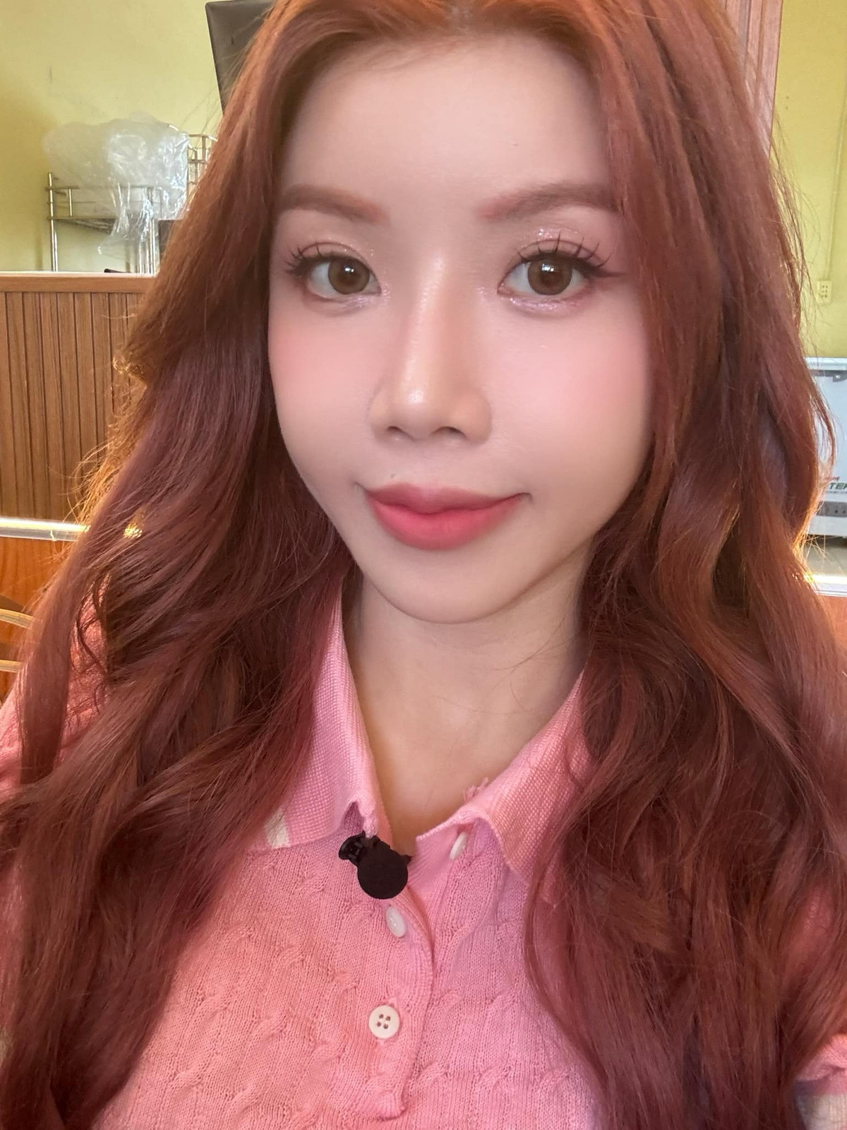 Ca sĩ Trang Pháp cho biết: "Quyết tâm ăn uống khoa học, đúng giờ, ngủ đủ giấc, tập luyện chăm chỉ, không thức khuya để giữ phong độ cân nặng này". Ảnh: FB Thuy Trang Nguyen