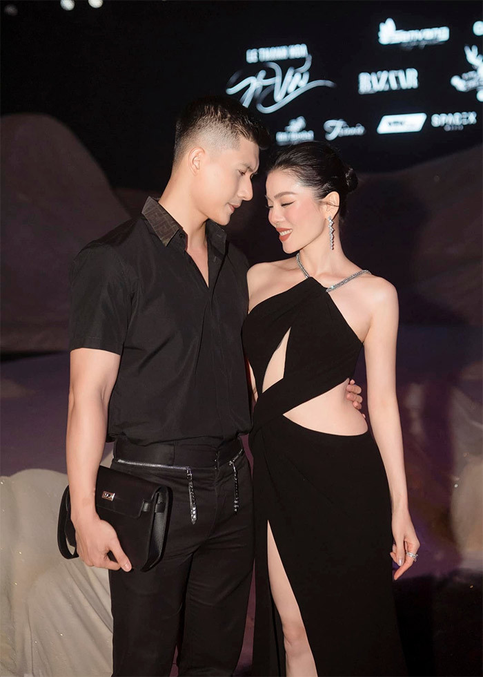 Lệ Quyên được khen trẻ hơn tuổi thật cả chục tuổi. (Ảnh: FBNV)