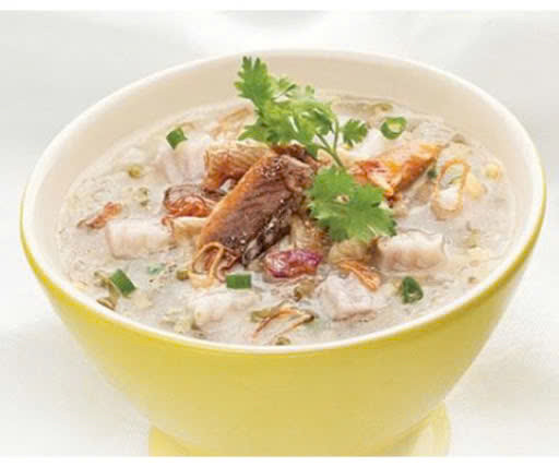 Cháo kê chim sẻ: Chim sẻ 5 con, kê (tiểu mễ) 100g. Chim làm sạch, nướng chín, băm nhỏ, nấu với kê. Khi cháo chín, cho thêm 3 củ hành sống (đã thái mỏng), gia vị muối tiêu đảo đều. Ăn khi đói. Chữa suy nhược cơ thể, đau lưng, mỏi gối, di tinh, liệt dương... Ảnh minh họa