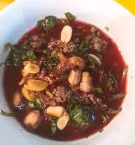 Tiết chim sẻ vị ngọt, tính ấm, có công dụng dưỡng ẩm, bổ huyết, cường dương, được dùng cho những người yếu mệt, yếu sinh lý, hay hoa mắt chóng mặt, nhức đầu do thiếu máu và suy nhược. Ảnh minh họa