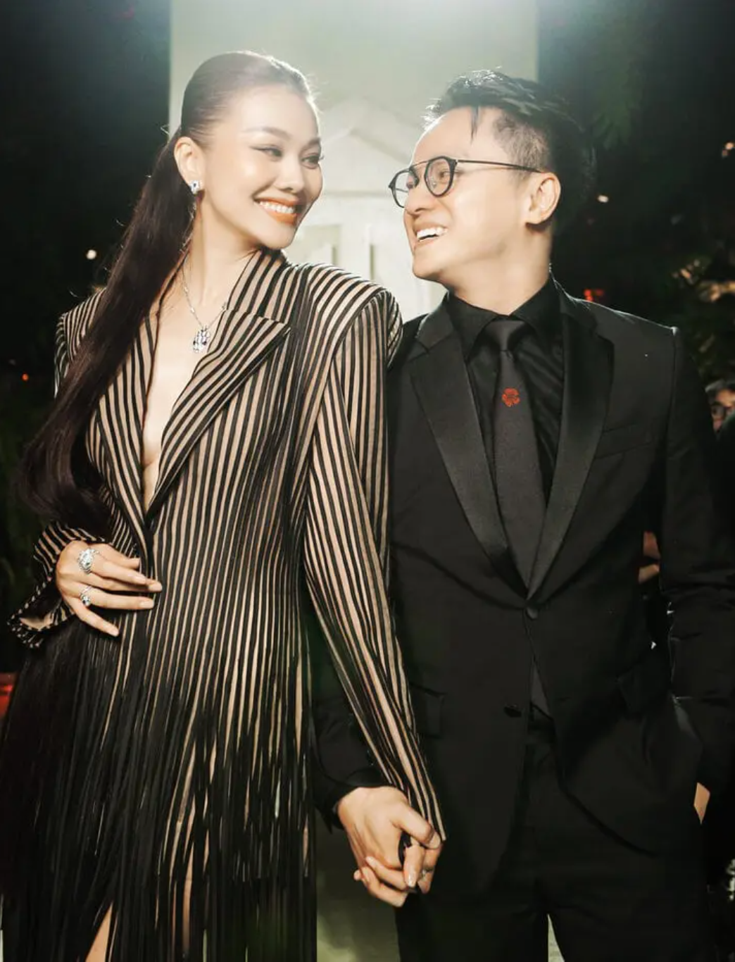 Cô cũng không ngại chia sẻ rằng, bản thân đã thay đổi rất nhiều sau khi về chung nhà với Trần Nhật Minh.