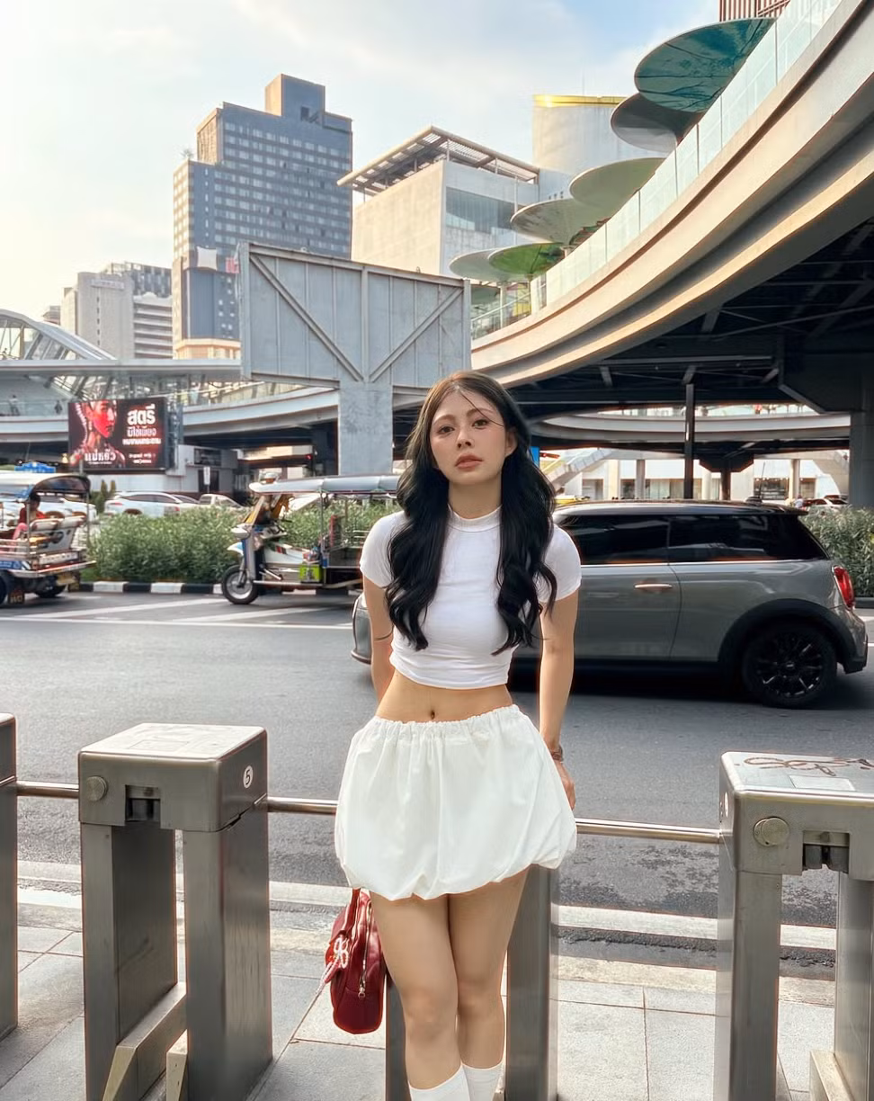 Kyona Teo là hot girl khá có tiếng tại Malaysia, sở hữu 57.000 người theo dõi trên Instagram.
