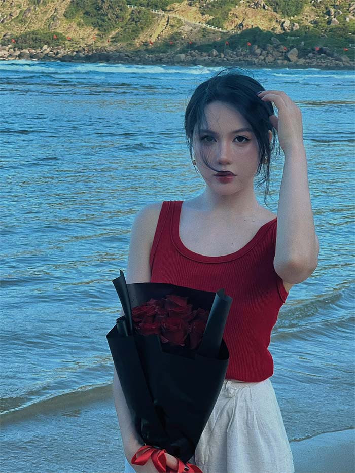 Thu Trang sinh năm 1994, hơn Tuấn Mõ 2 tuổi, hiện đang kinh doanh thời trang. (Ảnh: FB Vũ Thị Thu Trang)