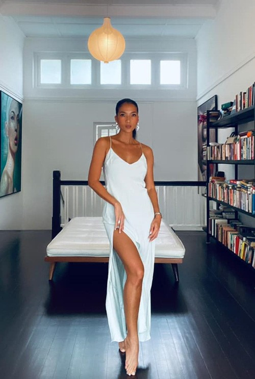 Khi đang ở đỉnh cao sự nghiệp trở thành tên tuổi nổi bật của làng mẫu và cả sự nghiệp diễn xuất, Bằng Lăng bất ngờ lên xe hoa, sang Đức định cư với chồng. Ảnh: FB Bằng Lăng