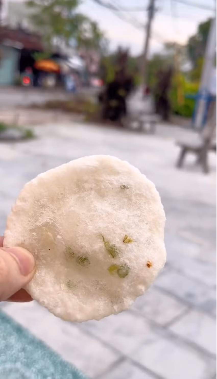 Theo chia sẻ của những người dân địa phương, món đặc sản Bình Dương có cái tên lạ này được hình thành từ lâu và đến nay vẫn được lưu truyền rộng rãi. Ảnh: @ngochanbd