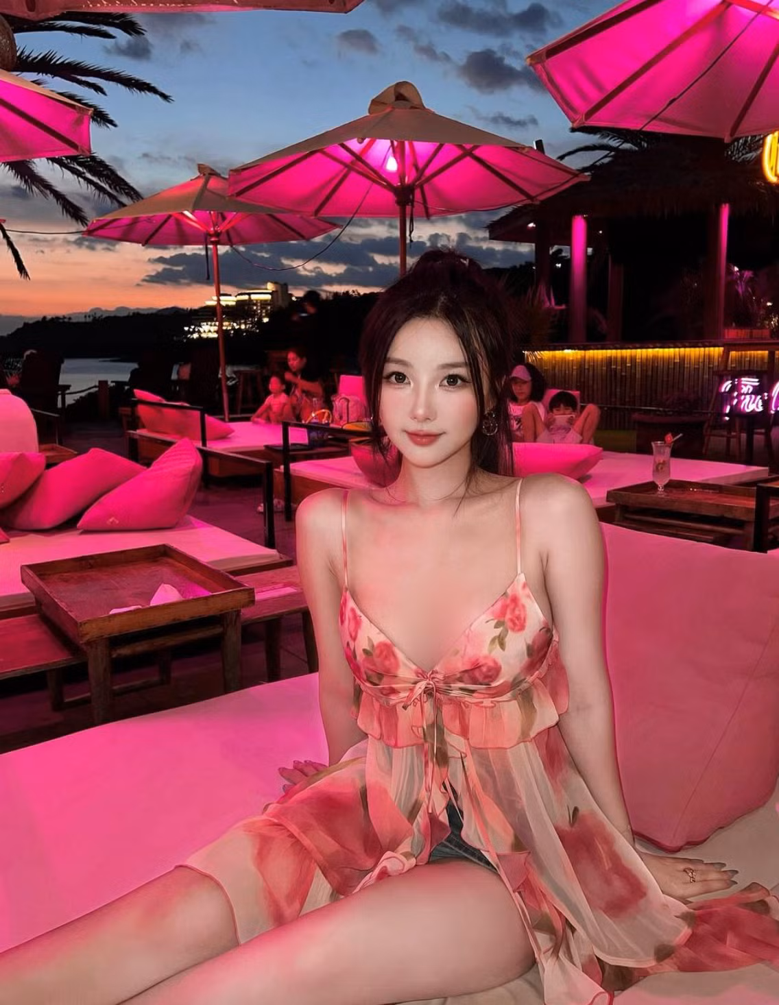 Hot girl xứ Trung này sở hữu vóc dáng vô cùng nóng bỏng. Ảnh: IG riya_yu