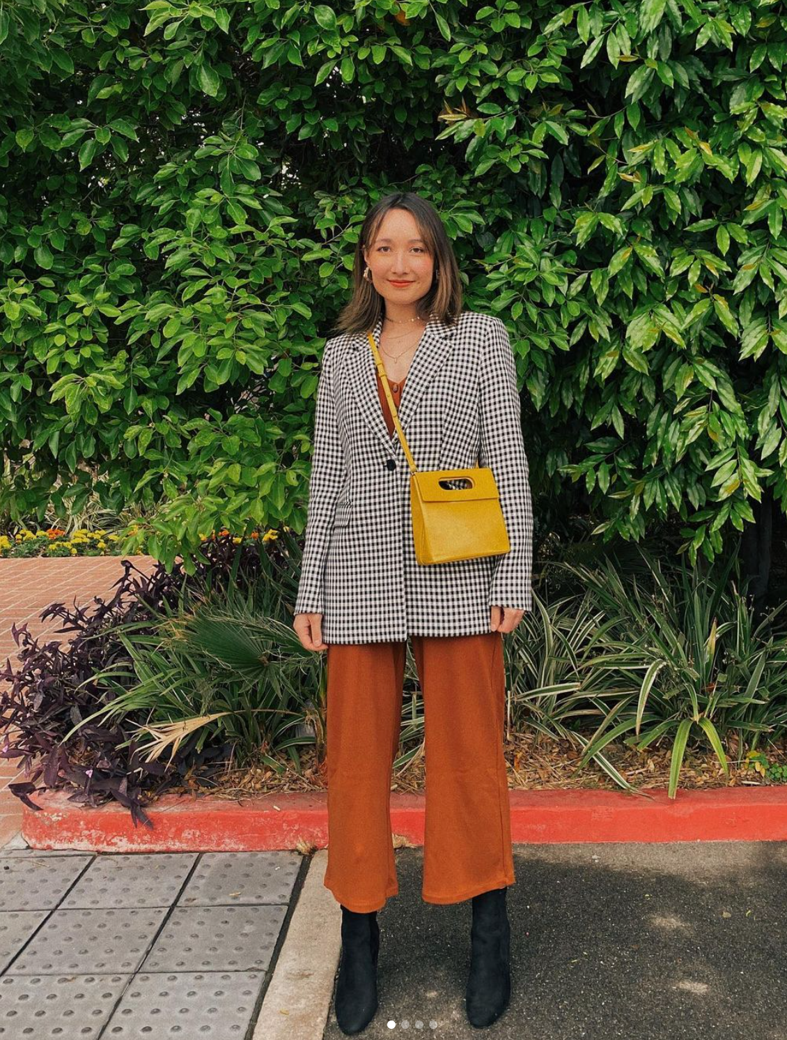 Trong khoảng thời gian tham gia hoạt động nghệ thuật, cô nàng sinh năm 1994 may mắn nhận được sự giúp đỡ, động viên của gia đình và liên tục ra mắt các sản phẩm âm nhạc chất lượng. Ảnh: IG annamaleee