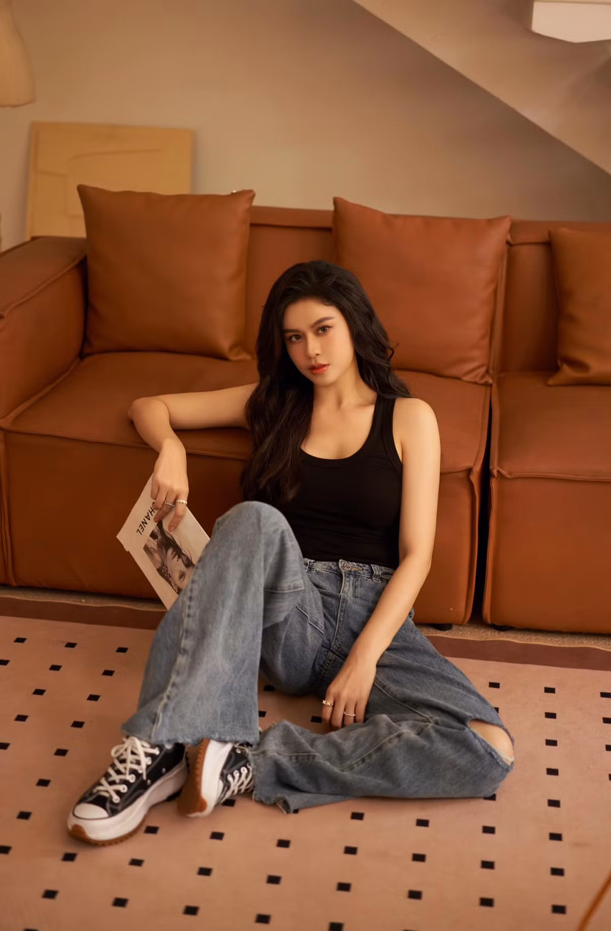 Trương Quỳnh Anh vẫn miệt mài hoạt động nghệ thuật với vai trò ca sĩ, diễn viên và nhà sản xuất phim.