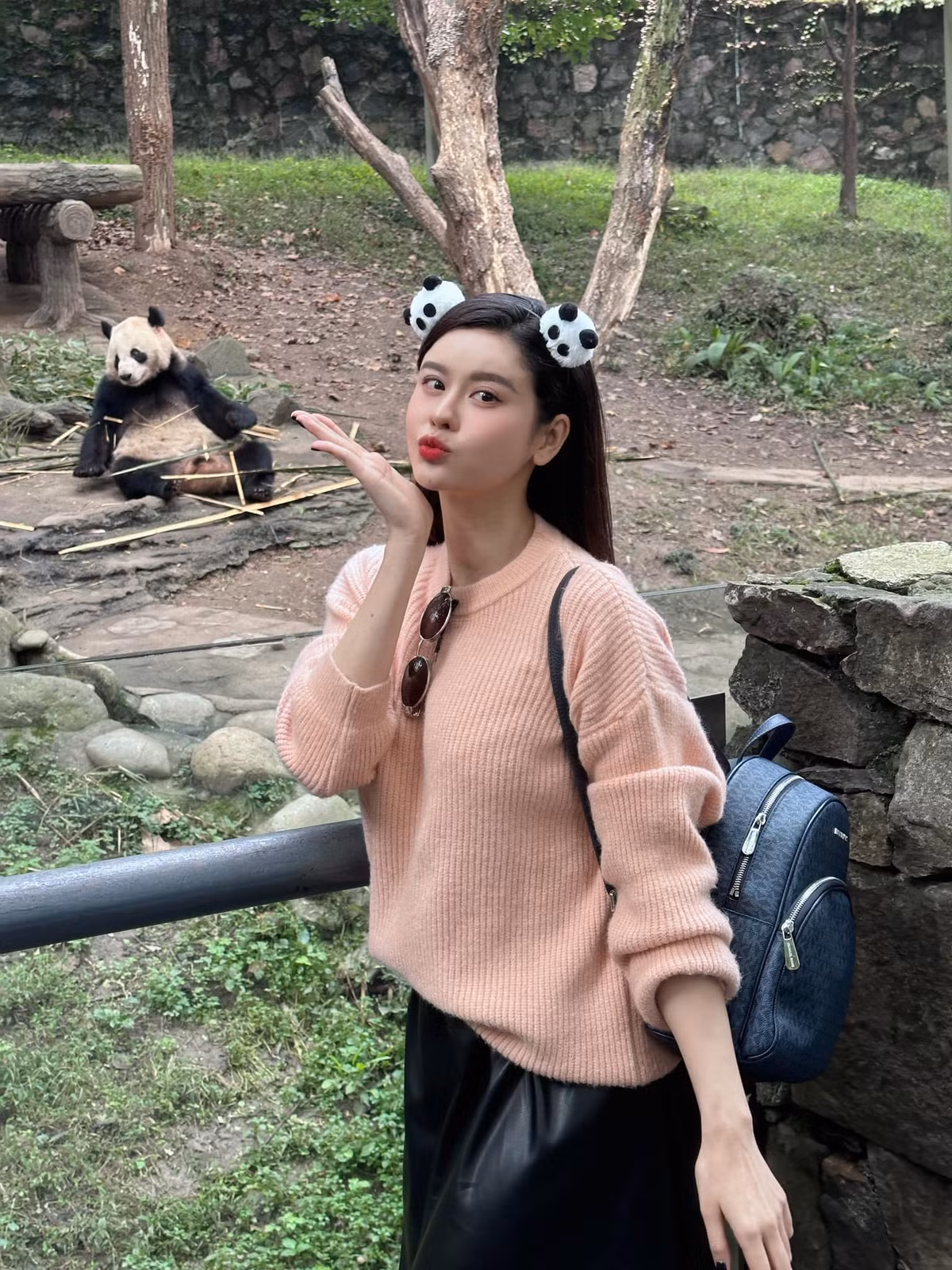 Trương Quỳnh Anh nói con trai là động lực khiến cô sống tích cực hơn, đứng dậy sau những tổn thương và cố gắng mỗi ngày.