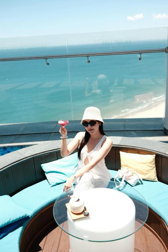 Á hậu Huyền My nghỉ dưỡng ở Đà Nẵng.