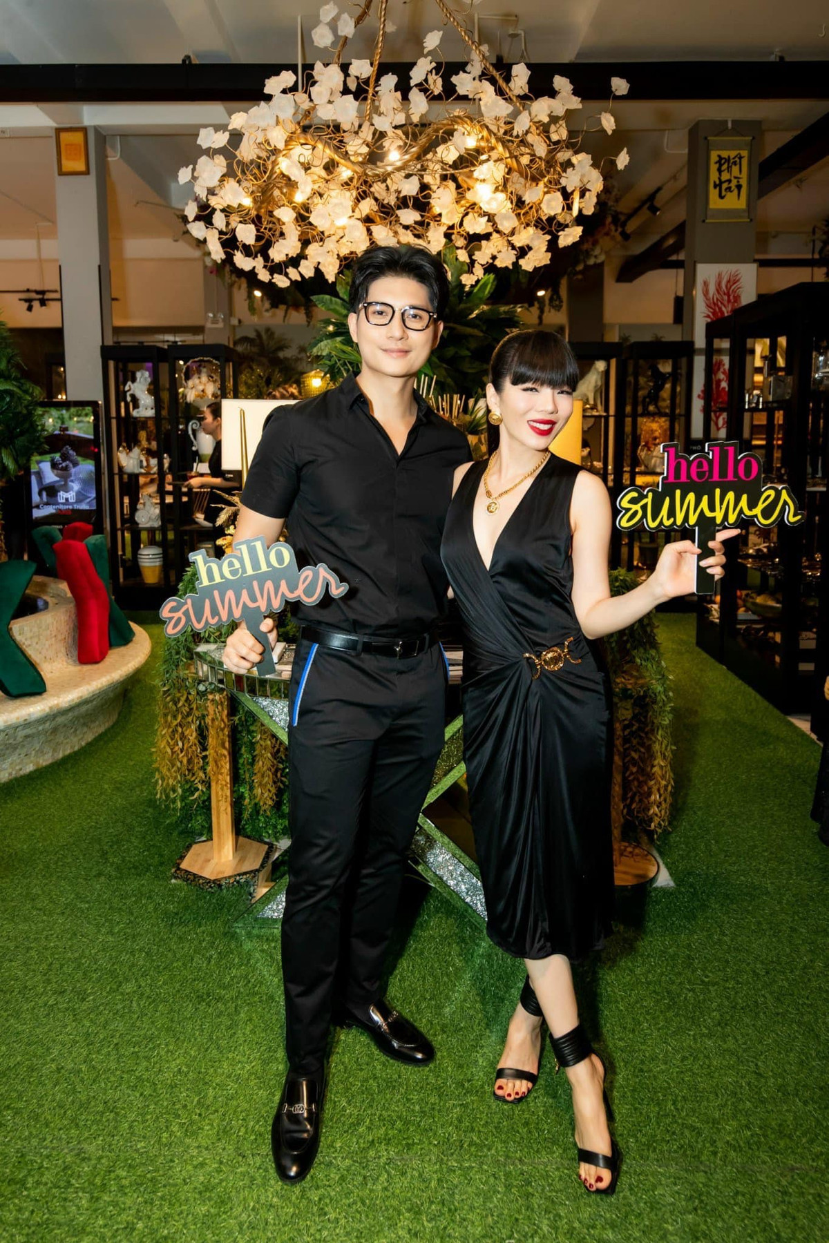 Antifan không ít lần “công kích” Lâm Bảo Châu vì sự chênh lệch này. Để bảo vệ bạn trai kém 12 tuổi, Lệ Quyên gay gắt đáp trả. Ảnh: FB Lệ Quyên