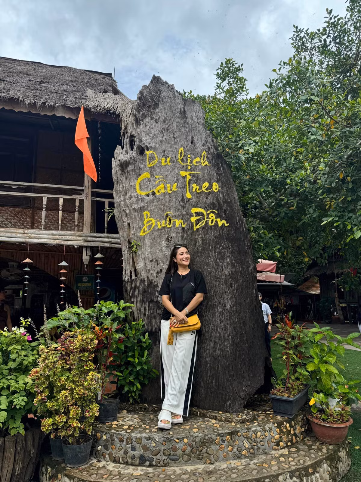 MC Cát Tường check in Buôn Ma Thuột. Ảnh: FB Nguyễn Trí Cát Tường