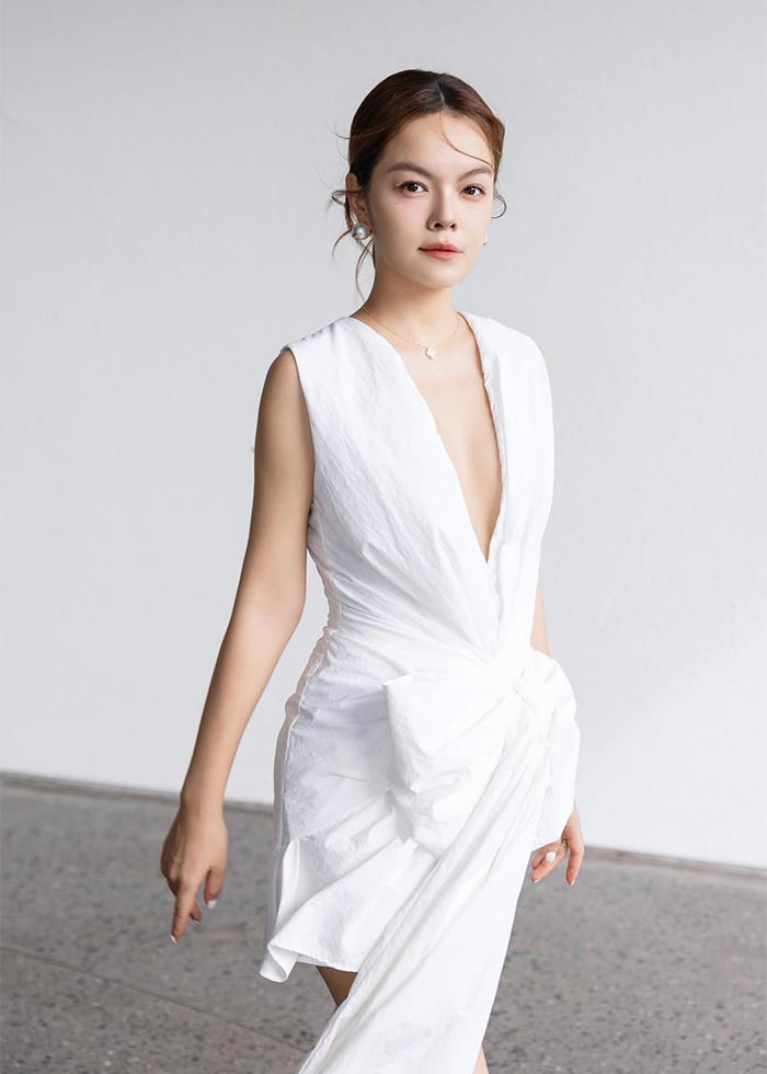 Sau khi sinh con thứ ba vào năm 2022, Phạm Quỳnh Anh nhanh chóng lấy lại vóc dáng nhờ tập luyện thể thao, yoga.