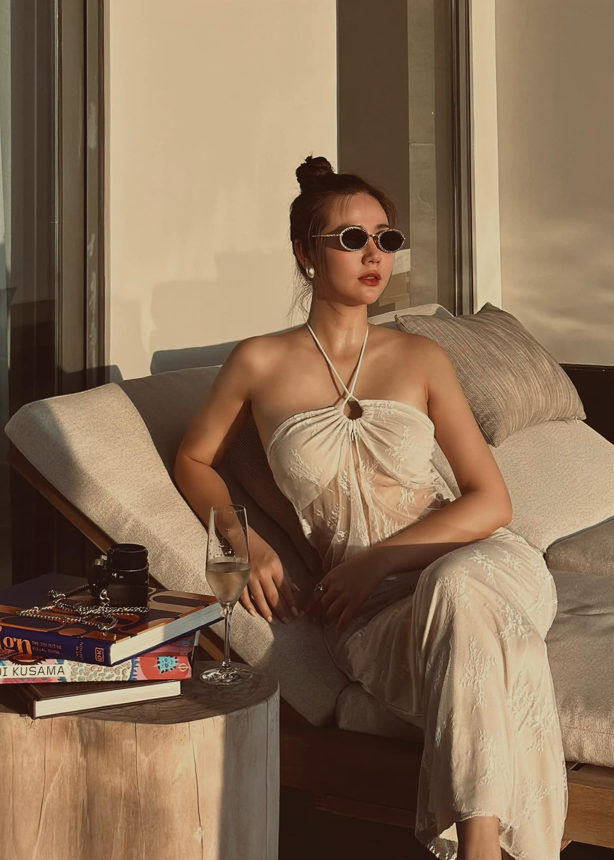 Nhan sắc xinh đẹp, nóng bỏng của nữ diễn viên ở tuổi ngoài 30 khiến các fan phải trầm trồ.