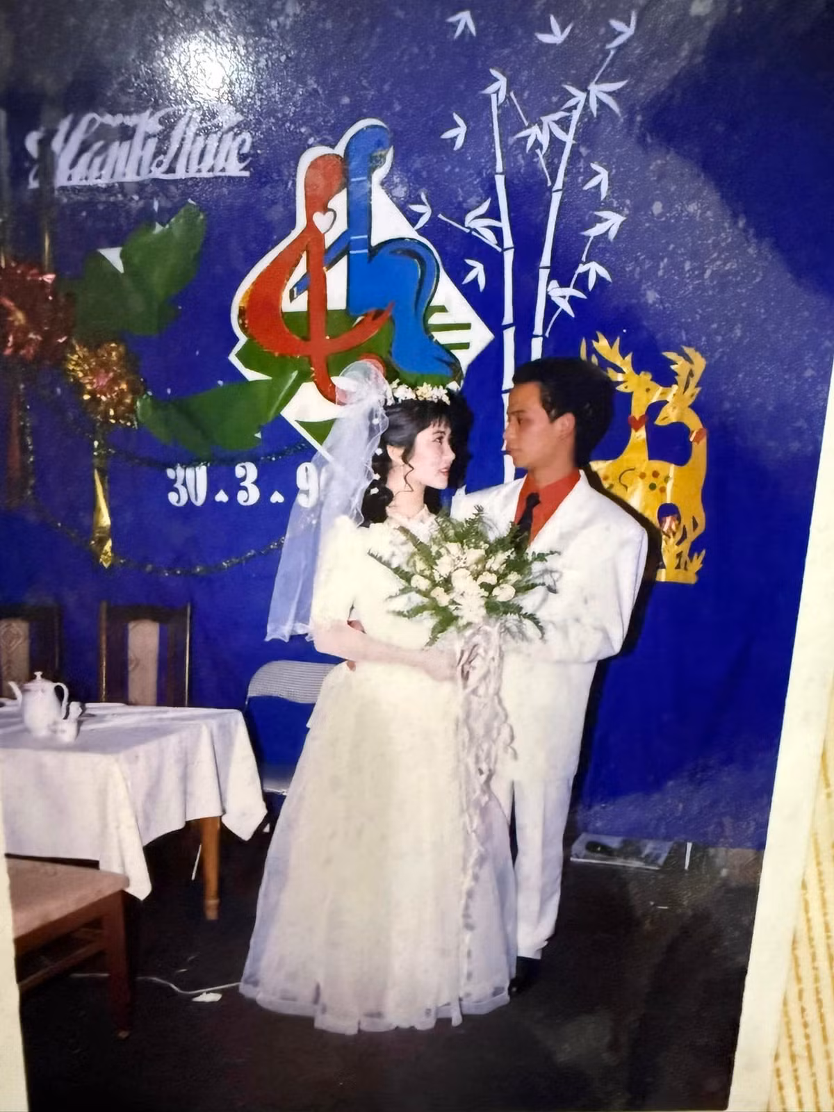 NSƯT Nguyệt Hằng chia sẻ ảnh cưới của chị và chồng - diễn viên Anh Tuấn. Ảnh: FB Nguyệt Hằng Cao