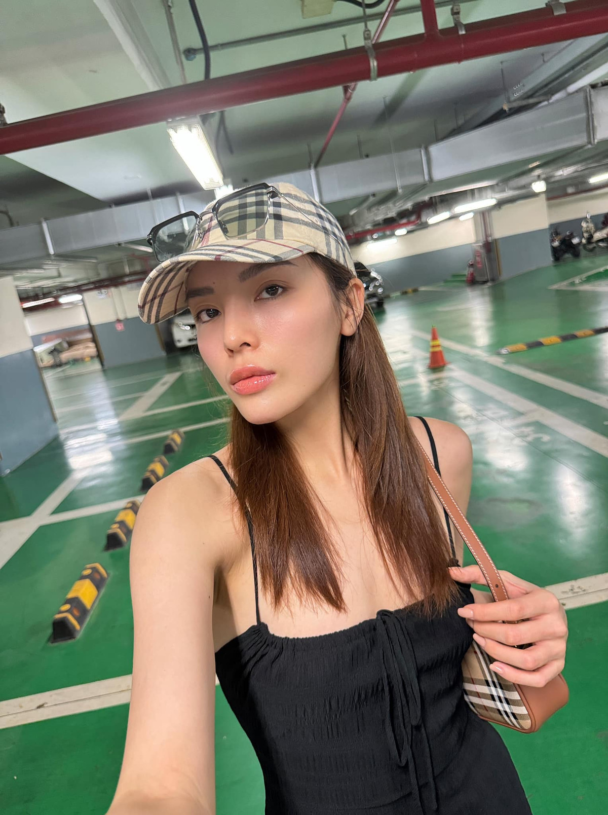 Phong cách thời trang của Kỳ Duyên cũng có sự chuyển mình rõ rệt, chuyển sang phong cách cá tính, gợi cảm hơn. Ảnh: FB Nguyen Cao Ky Duyen