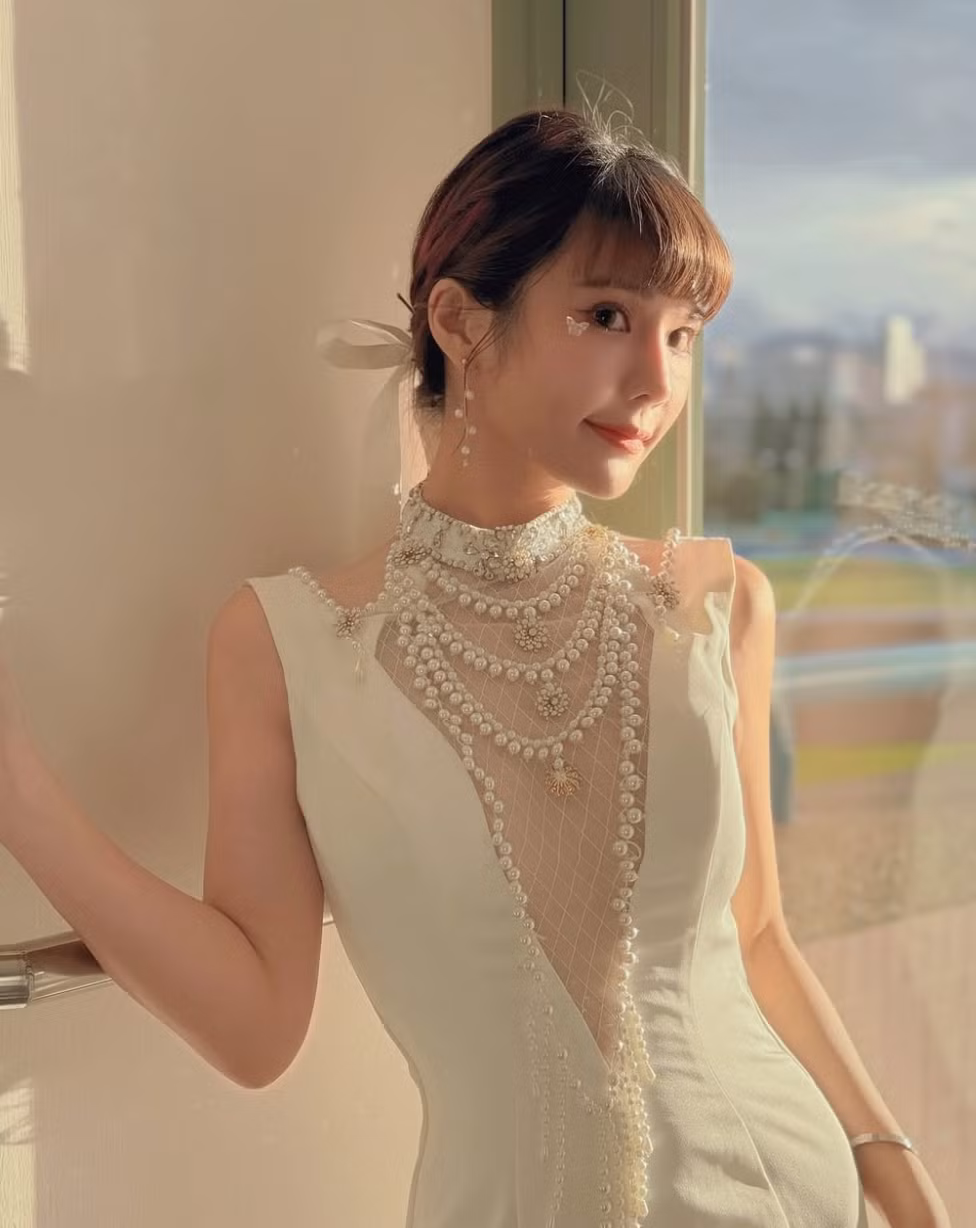 Với dáng vẻ ngọt ngào và thân hình săn chắc, khỏe mạnh, Lâm Nghệ Trinh được mệnh danh là "nữ thần cổ vũ".