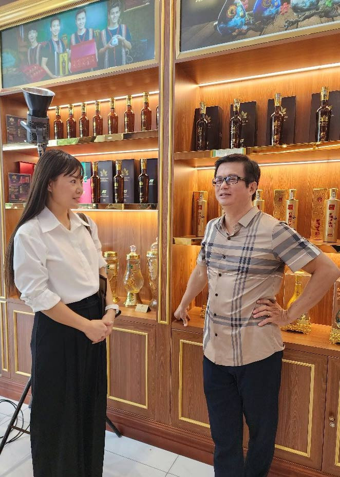 Đời thực của diễn viên đóng vai chồng Thanh Hương trong phim mới Doi thuc cua dien vien dong vai chong Thanh Huong trong phim moi