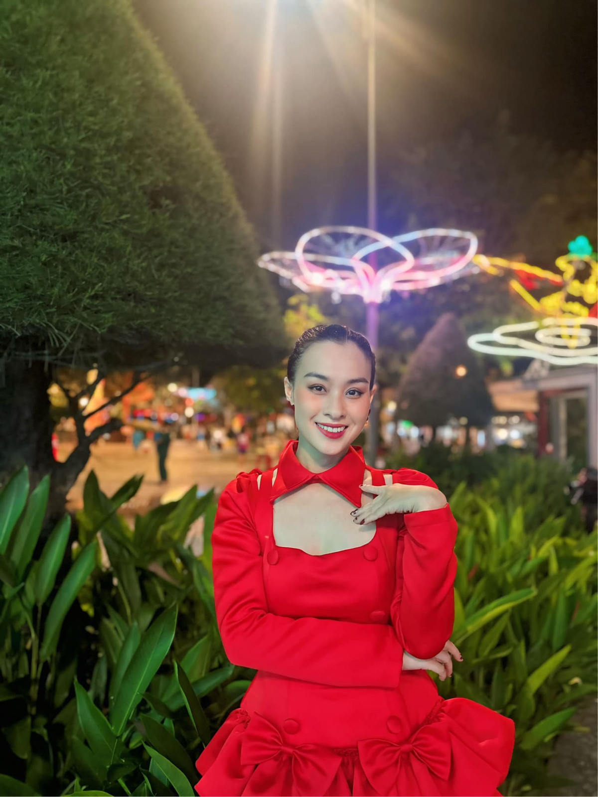 Thuý Nga sinh năm 1984, hoạt động với tư cách thành viên Mắt Ngọc bền bỉ nhất. Sau khi các thành viên khác rời đi, cô kết nạp thêm Hoàng Oanh và Ngọc Dung. Ảnh: FB Nga Thuy Le