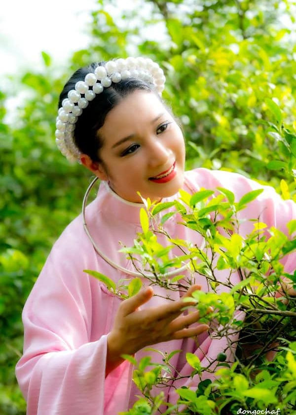 Nữ nghệ sĩ 55 tuổi cho biết hiện tại cũng có người theo đuổi mình nhưng chị chưa thấy ai phù hợp. (Ảnh: FBNV)