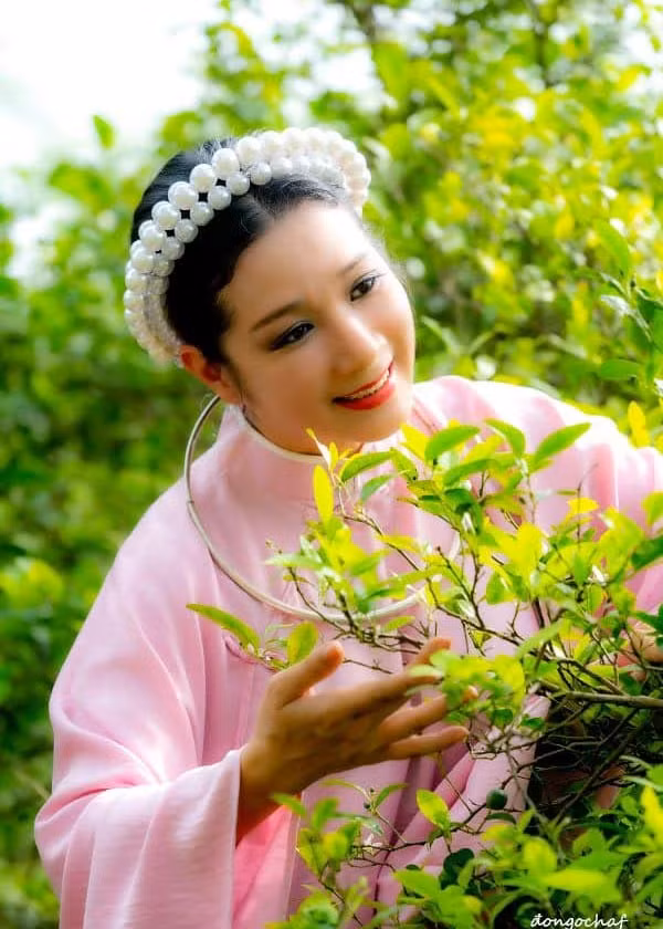 Nữ nghệ sĩ 55 tuổi cho biết hiện tại cũng có người theo đuổi mình nhưng chị chưa thấy ai phù hợp. (Ảnh: FBNV)