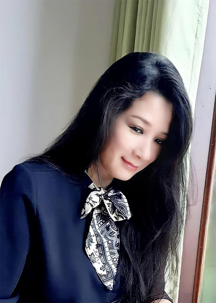 Sau hơn 4 năm chia tay người chồng thứ hai - ca sĩ Chế Phong, Thanh Thanh Hiền cho biết hiện tại chị đã quên người cũ và sống cho mình nhiều hơn. (Ảnh: FBNV)